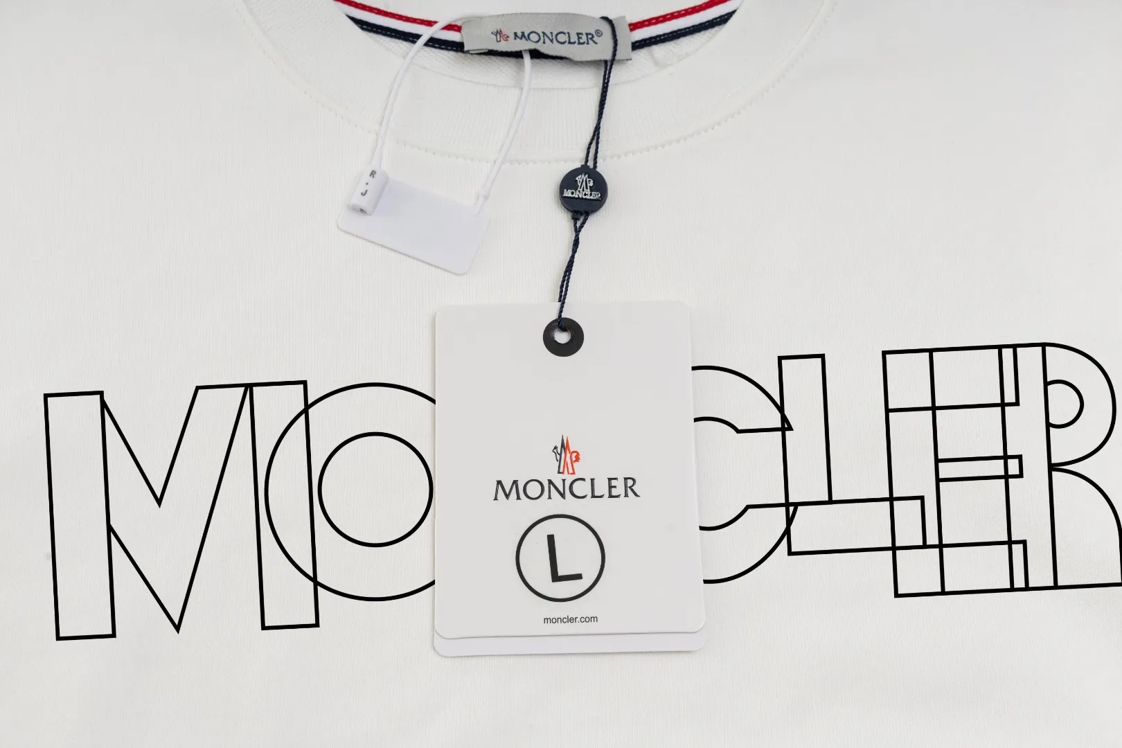 【 Quality】【 MONCLER】【In Stock 】 2024 New Arrival Premium 3D LOGO ， ， Premium ⚠️ ： 460 ， 21S 10S 26/2 1*1 ！ ， ， ， ， ， ！ Same Style ✔️ Same Style： ❗ ✔️【 Same Style， In Stock！】 ➡️Size：S M L XL XXL ➡️ ：Black White ⚠️Size Size